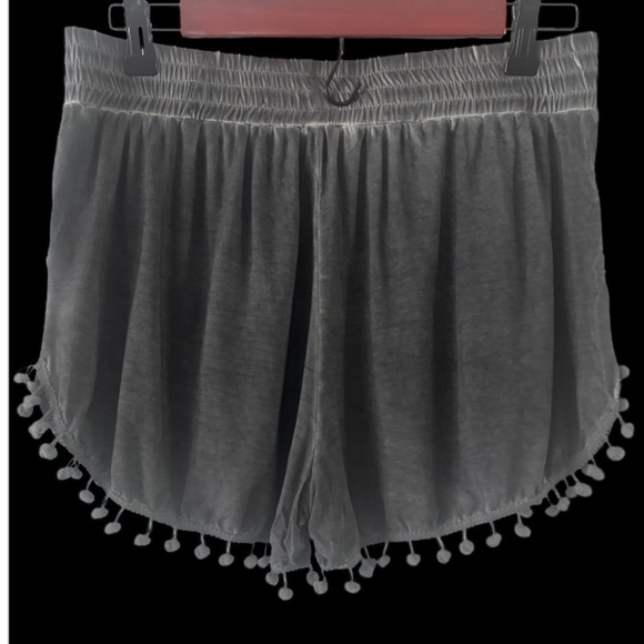 POL Softy Pom Pom shorts NWOT - Picture 2 of 3